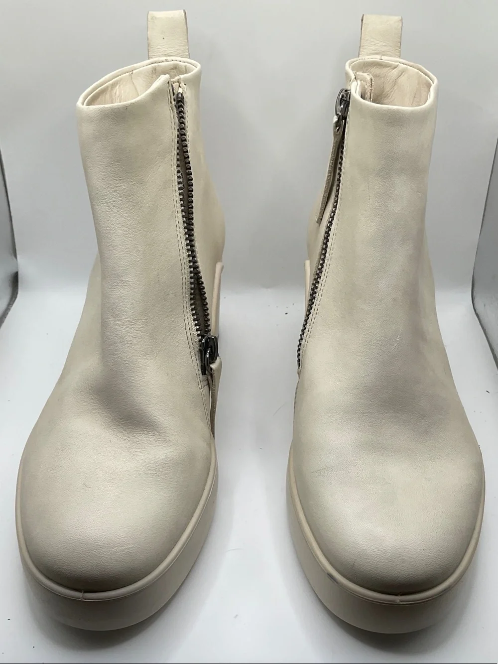 Ecco Women's Cream Front-Zip Platform Ankle Booties, Size 37 6/6.5 small mark.